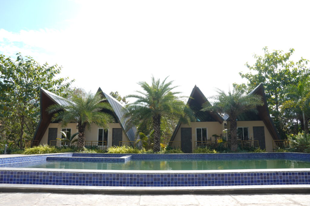 luxury resort in shahapur