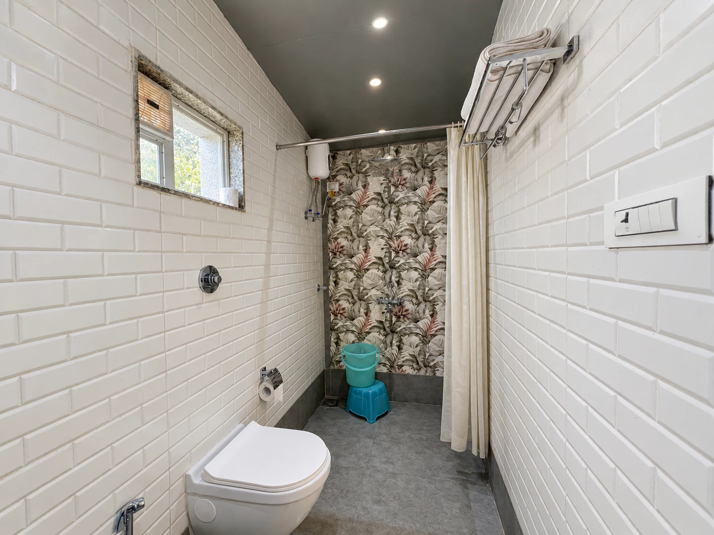 Modern Subway-Tile Bathroom with Tropical Shower Wall - Copy